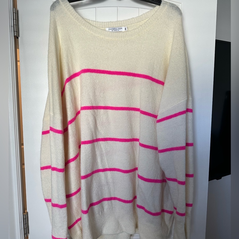 Chicsoul Cream & white sweater